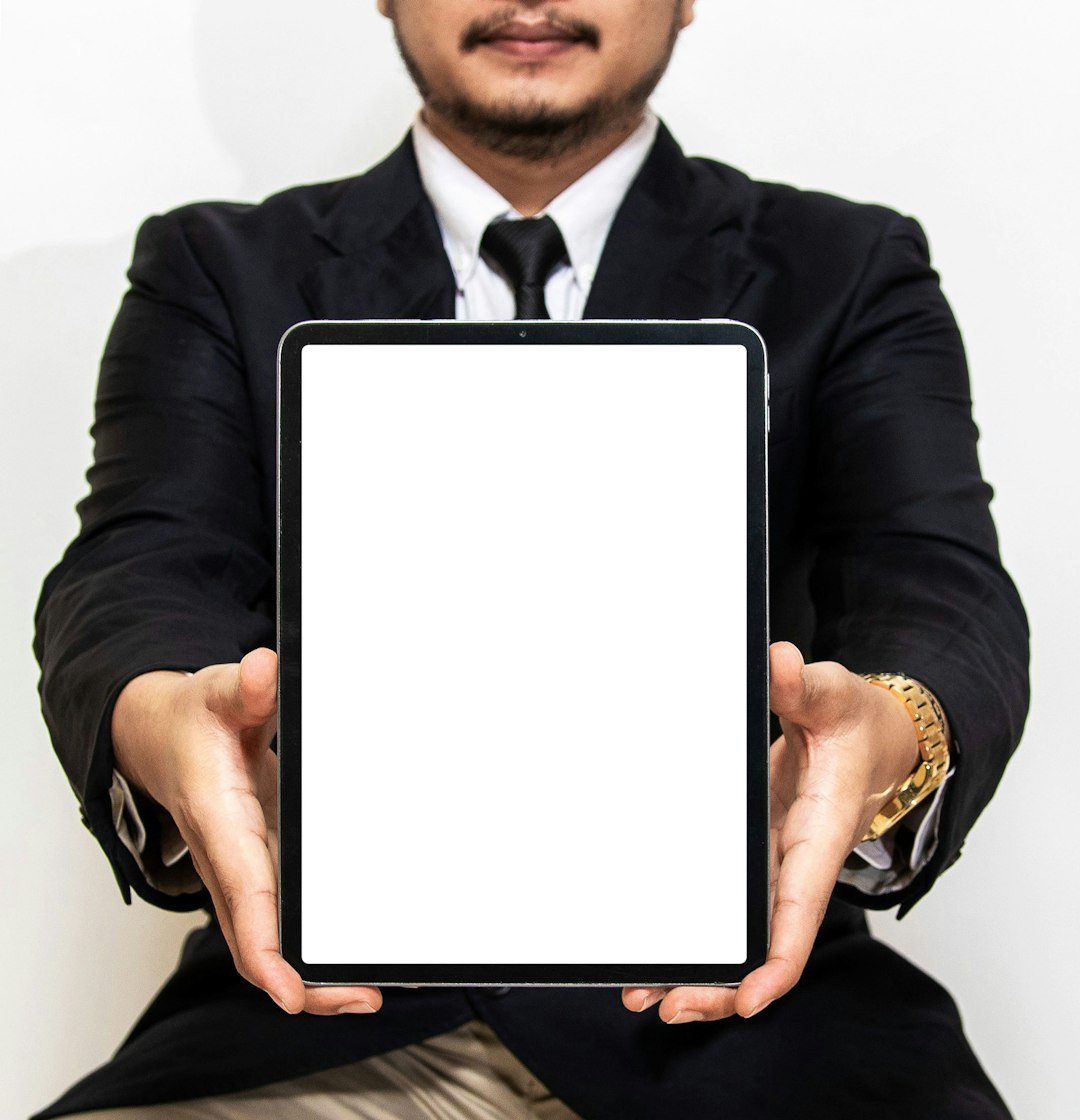 Step 3: Assembling Your Vision Board